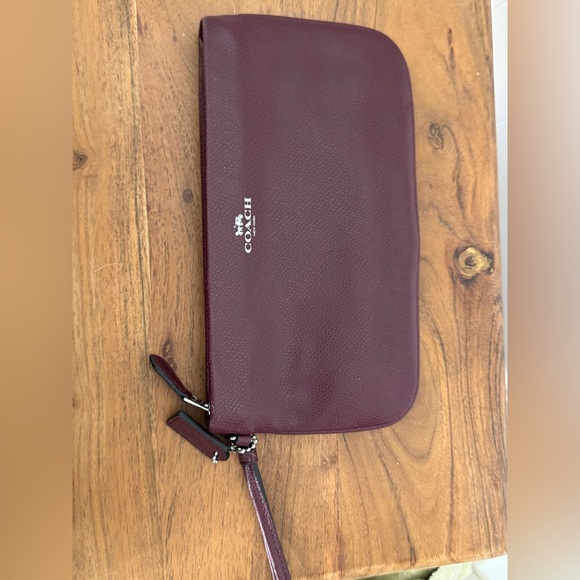 Coach Leather Wristlet- Large - Picture 4 of 5
